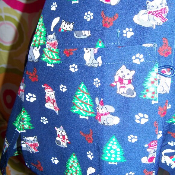 GT Performance NWT Holiday Animals Scrub Top Sz M - Picture 4 of 7